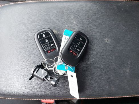 Used 2025 Honda CR-V Sport image 10