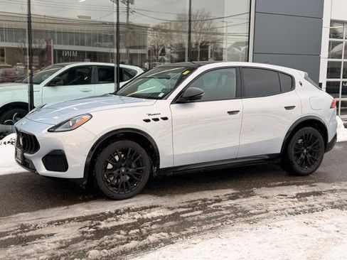 Used 2025 Maserati Grecale Modena image 1