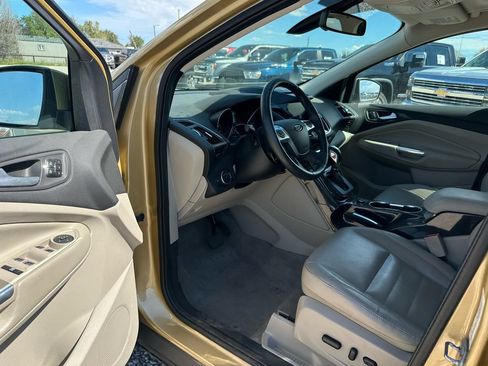 Used 2014 Ford Escape Titanium w/ Equipment Group 401A AWD/4WD image 34
