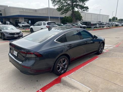Used 2023 Honda Accord EX image 6