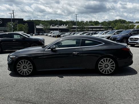 Certified 2025 Mercedes-Benz CLE 300 4MATIC Coupe image 5