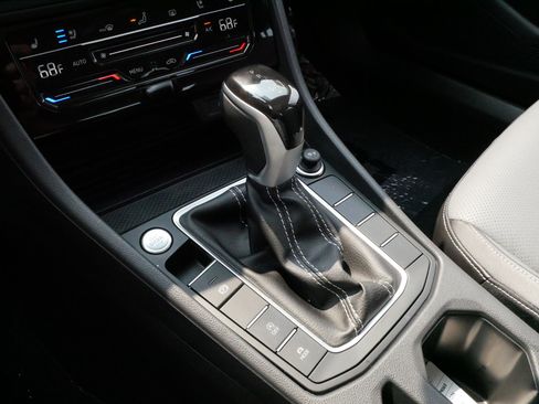 Certified 2026 Volkswagen Jetta SEL FWD image 24