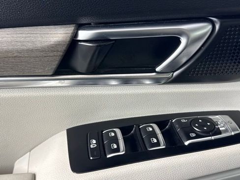 Used 2022 Kia Telluride EX w/ EX Premium Package image 10