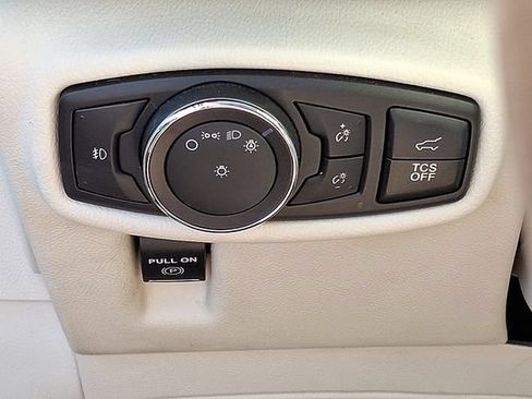 Used 2019 Lincoln Nautilus Black Label AWD/4WD image 17