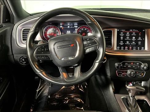 Used 2019 Dodge Charger GT image 5
