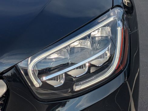 Certified 2022 Mercedes-Benz GLC 300 image 6