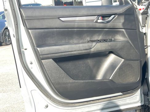 Used 2019 MAZDA CX-5 Touring image 15