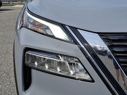 Used 2023 Nissan Rogue SL w/ SL Premium Package AWD/4WD image 9