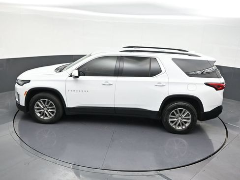 Used 2024 Chevrolet Traverse LT FWD image 18