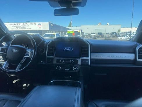 Used 2022 Ford F350 Platinum w/ Tremor Off-Road Package AWD/4WD image 10
