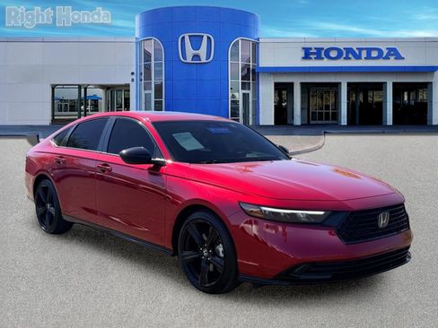 Used 2025 Honda Accord Sport image 9