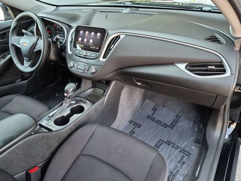Used 2024 Chevrolet Malibu RS FWD image 28