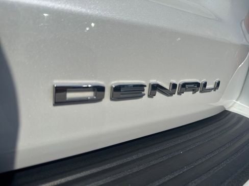 Used 2023 GMC Yukon Denali Ultimate image 44