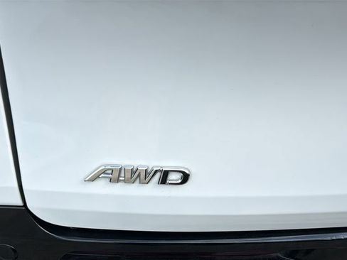 Used 2023 Toyota Sienna XSE w/ XSE Plus Package image 6