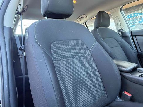 Used 2022 Nissan Sentra S FWD image 33
