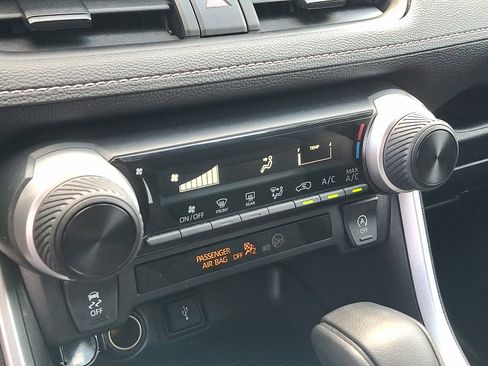 Certified 2022 Toyota RAV4 LE image 16