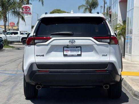 Used 2024 Toyota RAV4 XLE w/ Convenience Package FWD image 6