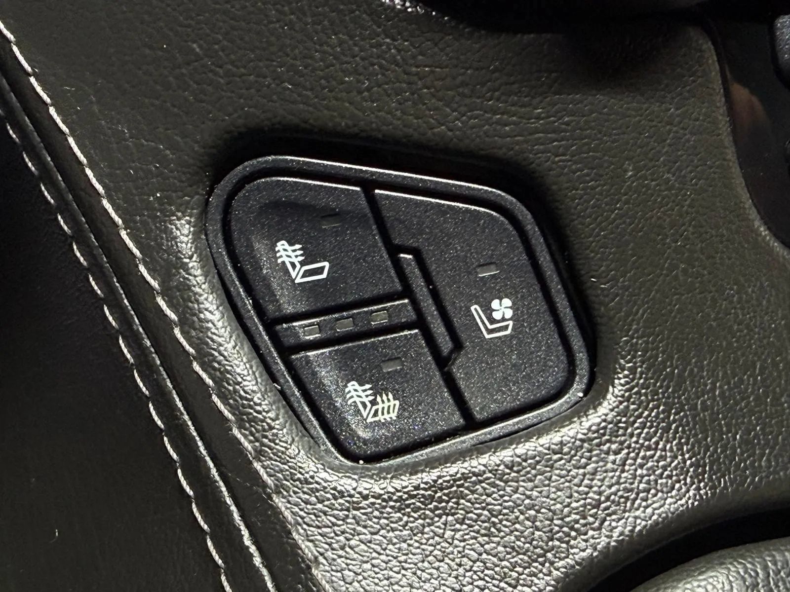 Used 2019 Chevrolet Tahoe Premier w/ Max Trailering Package AWD/4WD image 42