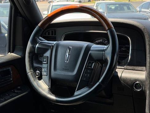 Used 2016 Lincoln Navigator L Select AWD/4WD image 25