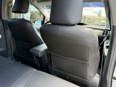 Used 2010 Toyota Prius Five FWD image 20