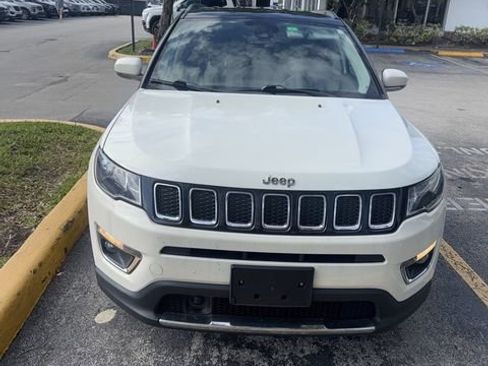 Used 2021 Jeep Compass Limited image 2