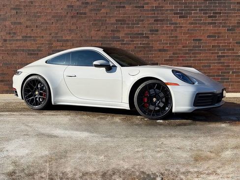 Certified 2022 Porsche 911 Carrera 4S image 9