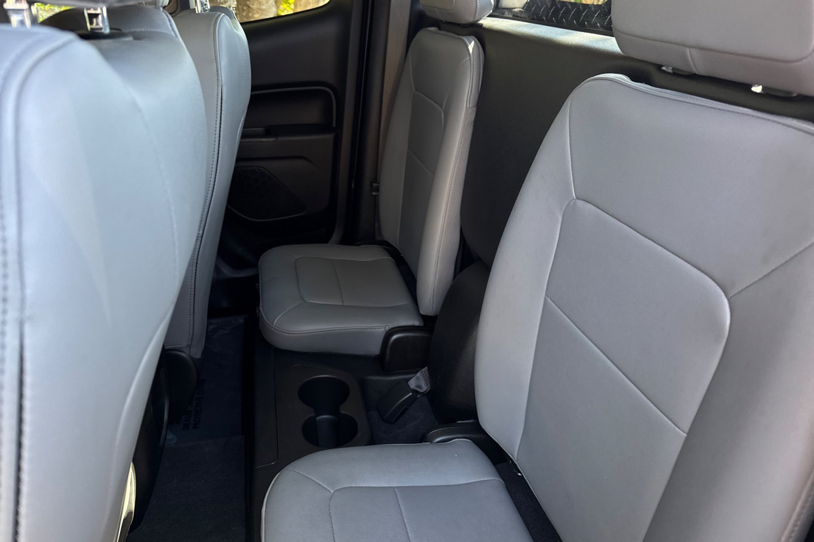 Used 2019 Chevrolet Colorado W/T RWD image 13