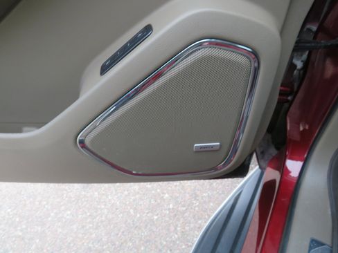 Used 2018 GMC Yukon SLT w/ Open Road Package image 5