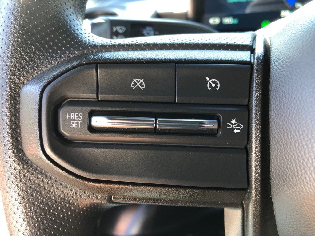 Used 2025 Chevrolet Brightdrop 400 w/ Power Door Package AWD/4WD image 33