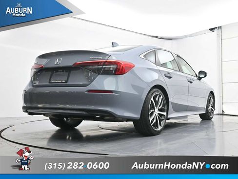 Used 2024 Honda Civic Touring image 20