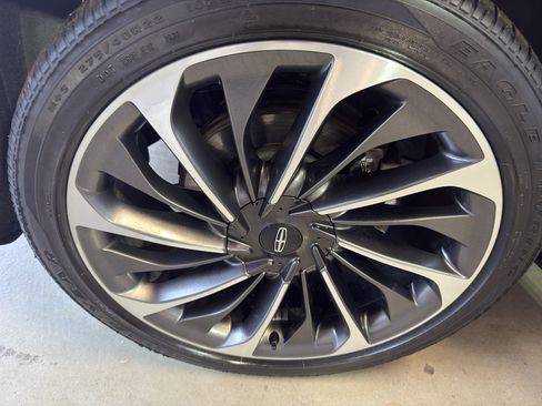 Used 2021 Lincoln Aviator Reserve w/ Equipment Group 202A AWD/4WD image 34