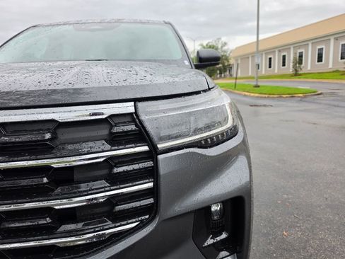 New 2026 Ford Explorer Active w/ Active Comfort Package image 18