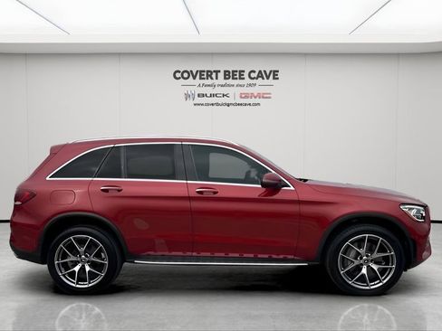 Used 2022 Mercedes-Benz GLC 300 image 11