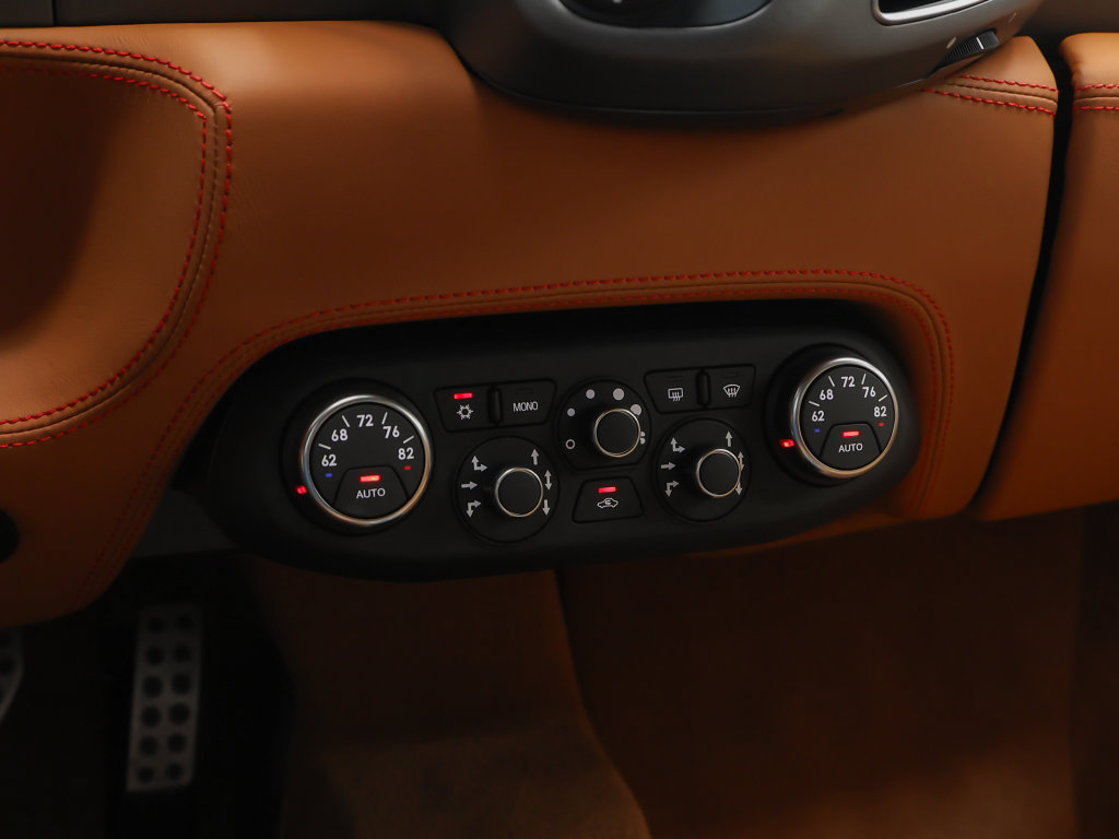 Certified 2013 Ferrari 458 Italia Coupe RWD image 61