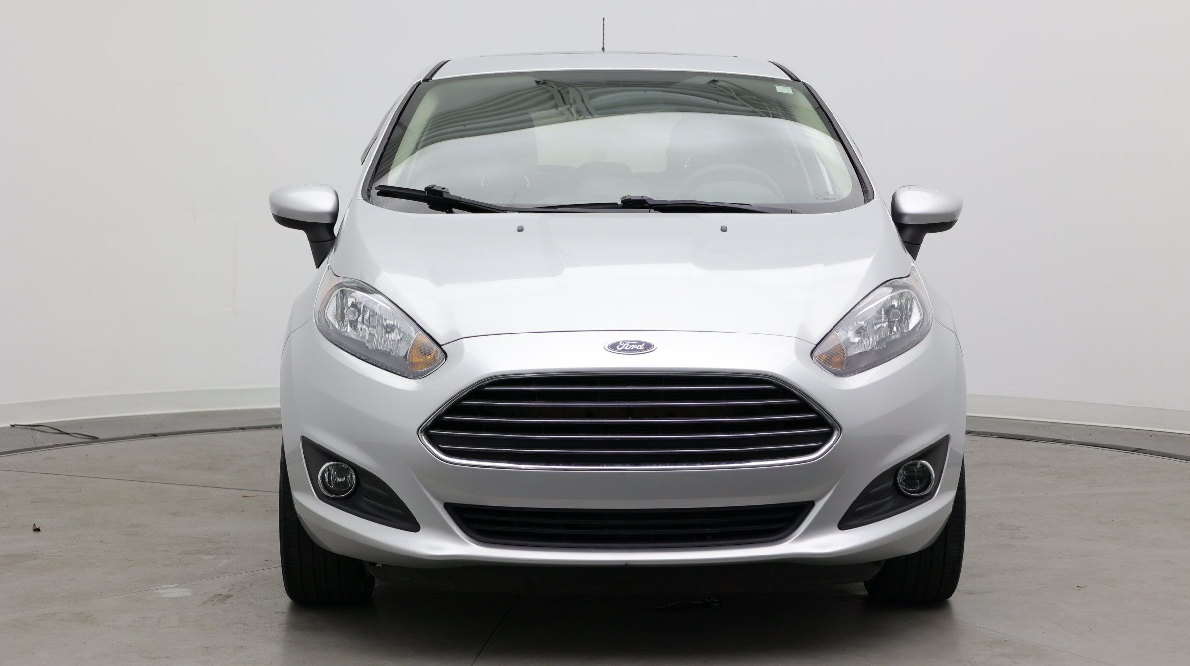Used 2019 Ford Fiesta SE w/ Equipment Group 201A FWD image 2