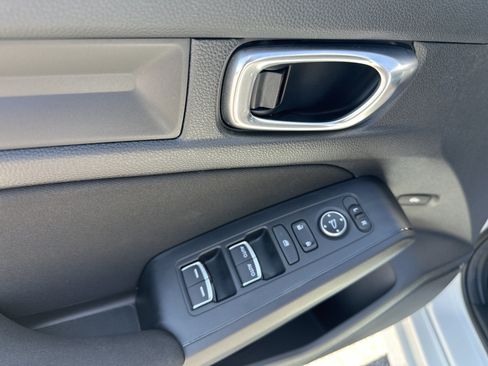 Certified 2025 Honda Civic Sport image 12