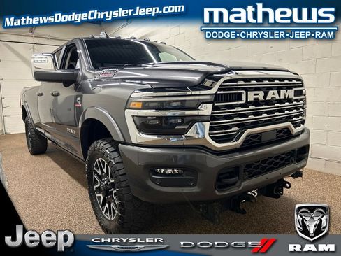 Used 2025 RAM 3500 Longhorn AWD/4WD image 1