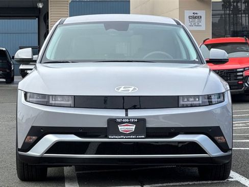 New 2026 Hyundai Ioniq 5 SEL image 3