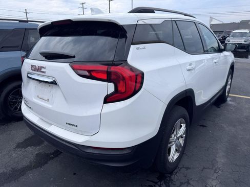 Used 2019 GMC Terrain SLE w/ Driver Convenience Package AWD/4WD image 4
