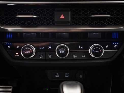 Certified 2025 Acura ADX A-Spec image 37