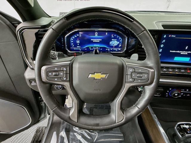 Used 2025 Chevrolet Silverado 1500 High Country AWD/4WD image 12