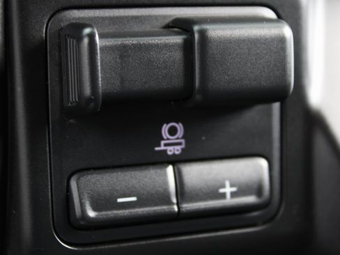 Used 2019 GMC Sierra 1500 SLT image 32