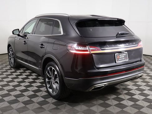 Used 2022 Lincoln Nautilus Reserve image 12