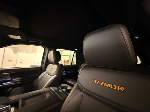 Used 2026 Ford Expedition Tremor AWD/4WD image 19