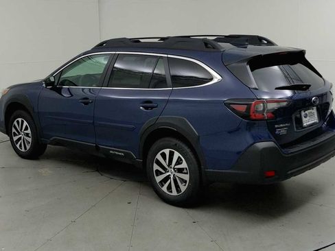 New 2025 Subaru Outback Premium image 7
