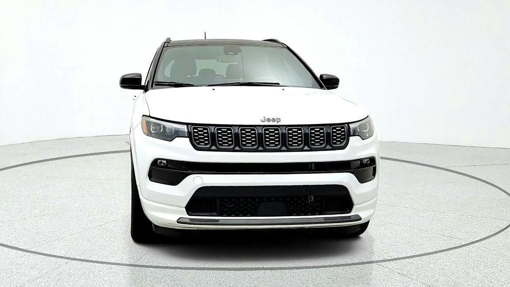 Used 2024 Jeep Compass Limited w/ High Altitude Package AWD/4WD image 2