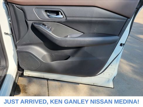 Certified 2023 Nissan Rogue SV w/ SV Premium B Package AWD/4WD image 22