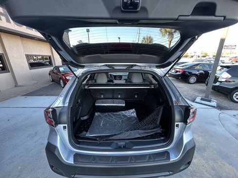 Used 2025 Subaru Outback Premium image 9