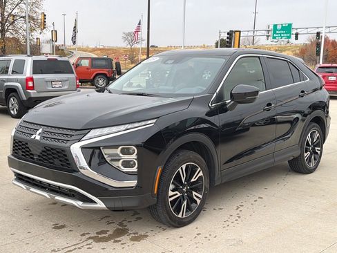 Used 2025 Mitsubishi Eclipse Cross SE image 3