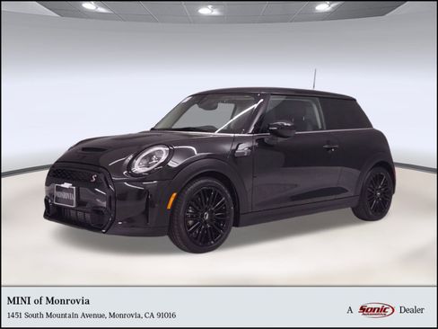 Certified 2023 MINI Cooper S image 1